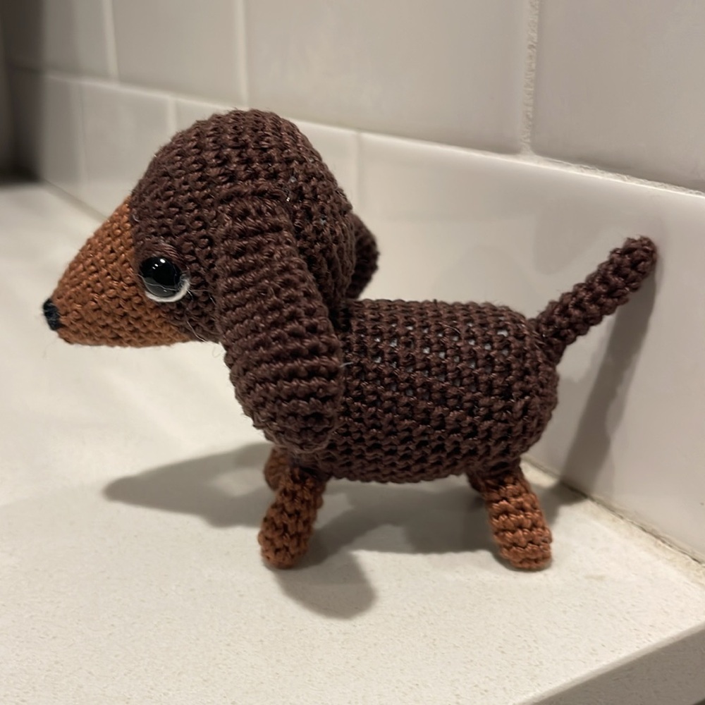 Handcrafted Dachshund Decor Amigurui Crochet Figure Dog Puppy Chocolate Brown - Picture 4 of 10